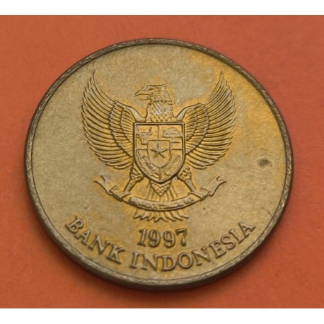 INDONESIA 500 RUPIAS 1997 AVE y ESCUDO NACIONAL KM.59 MONEDA DE LATÓN SC-