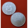 2 monedas x ESPAÑA 10 EUROS 2002 MUNDIAL de FUTBOL KOREA GUANTE y PELOTA PLATA PROOF NO ESTUCHE NO CERTIFICADO FNMT