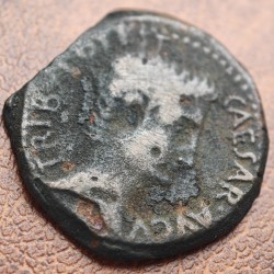 . @RARA@ AS IBERICO BASKUNES País Vasco NAVARRA 120 / 20 ac JINETE y ESPADA HISPANIA ANTIGUA MONEDA DE BRONCE Euzkadi