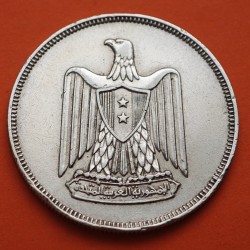 Emisor REPÚBLICA ÁRABE UNIDA x EGIPTO 20 PIASTRAS 1960 ÁGUILA KM.399 MONEDA DE PLATA MBC + MUESCAS Egypt 20 Qisrh