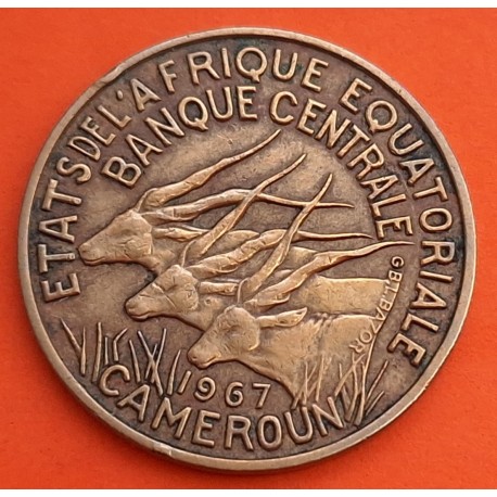CAMERUN 10 FRANCOS 1967 ANTILOPES y VALOR KM.10 MONEDA DE LATON MBC Cameroon Cameroun AFRICA