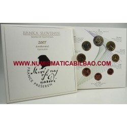 . 1º AÑO DE EMISIÓN x ESLOVENIA CARTERA OFICIAL EUROS 2007 SC BU SET 1+2+5+10+20+50 Centimos y 1+2 EUROS 2007 Slovenia Slovenije
