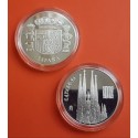 (2003) CATALUÑA MEDALLA DE PLATA LA SAGRADA FAMILIA en BARCELONA y ESCUDO FNMT SI CAPSULA 0,40 Onzas