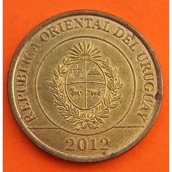 URUGUAY 2 PESOS 2012 CARPINCHO KM.136 MONEDA DE LATON EBC 2 Pesos Uruguayos 2012