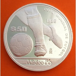 MEXICO 50 PESOS 1986 DRIBBLING FIFA MUNDIAL DE FUTBOL KM.498.A MONEDA DE PLATA PROOF silver 1/2 ONZA OZ