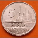 COLOMBIA 5 PESOS 1981 POLICARPA DIAZ y VISTA CIUDAD KM.268 MONEDA DE LATON EBC-