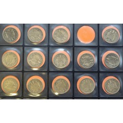 . 29 monedas x ESPAÑA 1 PESETA 1944 incluye 1947 * 56 hasta 1966 * 75 ESTADO ESPAÑOL LATON CIRCULADAS Francisco Franco