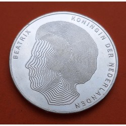 HOLANDA 50 GULDEN 1990 REINA BEATRIZ y BUSTOS DE 4 REINAS KM.214 MONEDA DE PLATA SC + IMPERFECCIONES The Netherlands