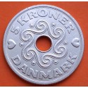 DINAMARCA 5 KRONER 1994 SIGLAS y CORONA KM.869 MONEDA DE NICKEL EBC Denmark coin