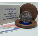 ESPAÑA 10 EUROS 2002 BICENTENARIO DE LA INCORPORACION DE MENORCA A LA CORONA ESPAÑOLA MONEDA DE PLATA ESTUCHE y CERTIFICADO FNMT
