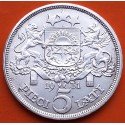 LETONIA 5 LATI 1931 DAMA ESLAVA KM.9 MONEDA DE PLATA EBC + PUNTITOS Latvia Latvijas Republik silver R/3