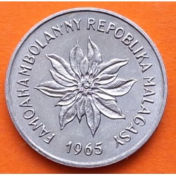 MADAGASCAR 2 FRANCOS 1965 CABEZAS DE BUEY y FLORES KM.9 MONEDA DE ACERO SC- Afrique Union Republique Francaise