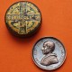 @ESTUCHE ORIGINAL@ VATICANO MEDALLA AL PEREGRINO 1900 PAPA LEON XIII AÑO JUBILAR Autor BIANCHI BRONCE Pope Leone Jubilee Year