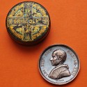 @ESTUCHE ORIGINAL@ VATICANO MEDALLA AL PEREGRINO 1900 PAPA LEON XIII AÑO JUBILAR Autor BIANCHI BRONCE Pope Leone Jubilee Year