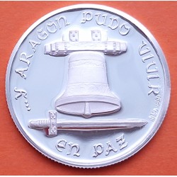 . 0,42 Onzas x HUESCA MEDALLA DE PLATA PURA 999 CAMPANA y ESPADA - CABALLERO MEDIEVAL 13,20 gramos ESPAÑA 1980