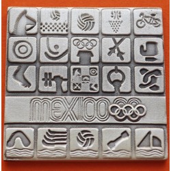 ** 1,02 ONZAS de PLATA PURA 999 ** MEDALLA OLIMPIADA de MEXICO 1970 FORMA CUDRADA y PICTOGRAMAS AZTECAS 40 mm