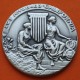 ** 1,10 ONZAS de PLATA PURA 999 ** MEDALLA OLIMPIADA de LOS ANGELES 1932 ATLETA CON BANDERA y DAMAS 40 mm